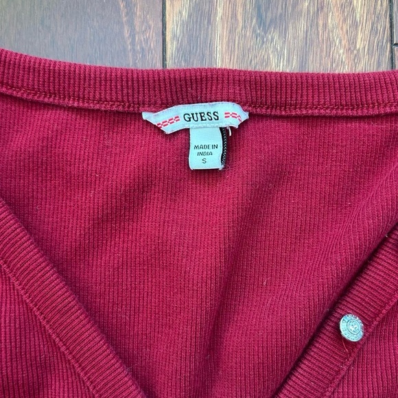 Guess Ribbed Henley Top - Picture 4 of 6